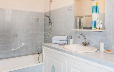 Location Maison 5 personnes à Saint Trinit - Photo 17