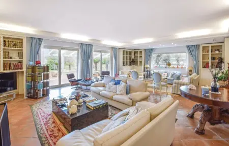 Amazing home with pool, Maison 13 personnes à Nocera Terinese - Photo 2