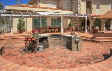 Amazing home with pool, Maison 13 personnes à Nocera Terinese - Photo 10