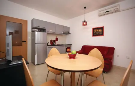 Location Maison 12 personnes à Liznjan - Photo 18