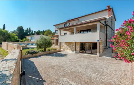 Location Maison 10 personnes à Premantura - Photo 24