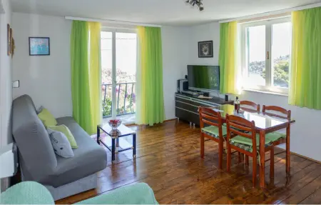 Location Maison 10 personnes à Rogac - Photo 5