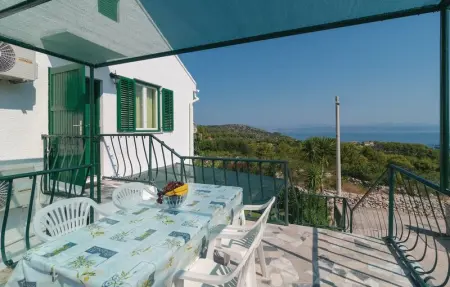 Location Maison 10 personnes à Rogac - Photo 16