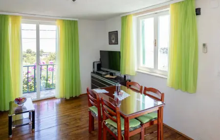 Location Maison 10 personnes à Rogac - Photo 21