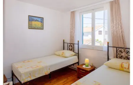 Location Maison 10 personnes à Rogac - Photo 26