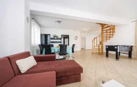 Location Maison 8 personnes à Novalja - Photo 2