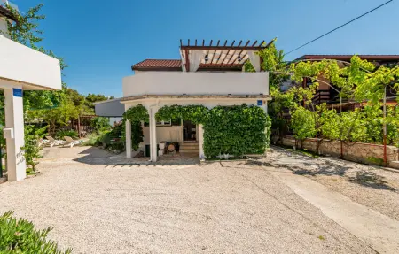 Location Maison 8 personnes à Vir - Photo 21