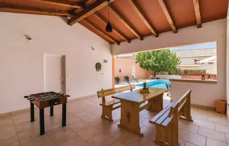 Location Maison 8 personnes à Pazin - Photo 1