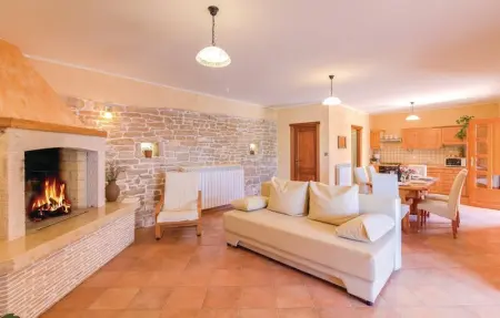 Location Maison 8 personnes à Pazin - Photo 2