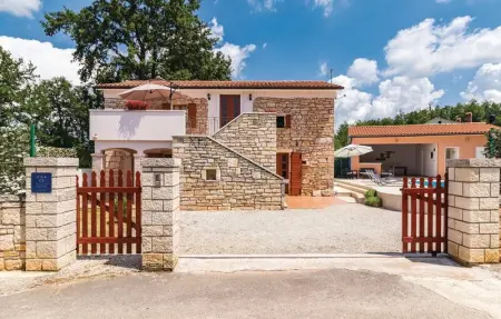 Location Maison 8 personnes à Pazin - Photo 17