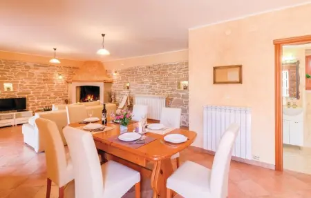 Location Maison 8 personnes à Pazin - Photo 19