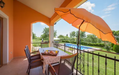 Location Maison 6 personnes à Tinjan - Photo 23