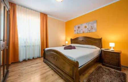 Location Maison 6 personnes à Tinjan - Photo 33