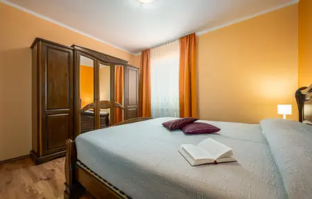 Location Maison 6 personnes à Tinjan - Photo 34