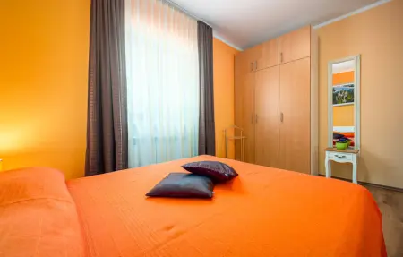 Location Maison 6 personnes à Tinjan - Photo 36