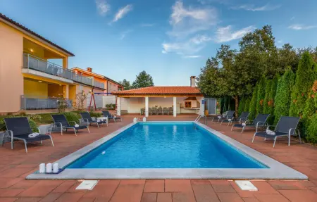 Location Maison 12 personnes à Pazin - Photo 10