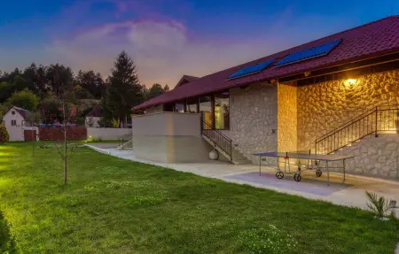 Location Maison 23 personnes à Gospic - Photo 19