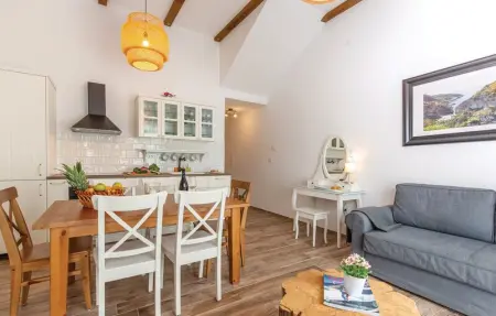 Location Maison 23 personnes à Gospic - Photo 22