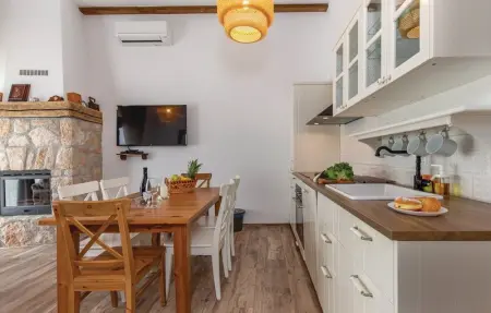 Location Maison 23 personnes à Gospic - Photo 24