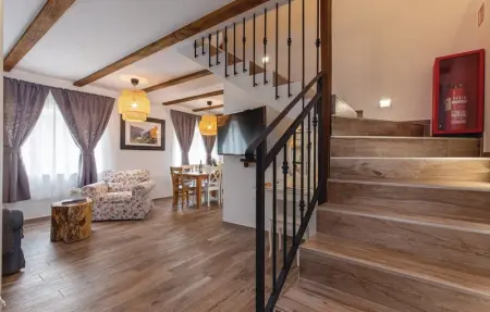 Location Maison 23 personnes à Gospic - Photo 25