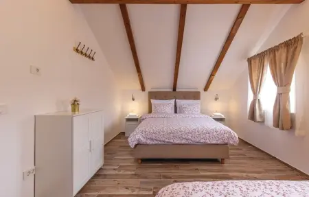 Location Maison 23 personnes à Gospic - Photo 39