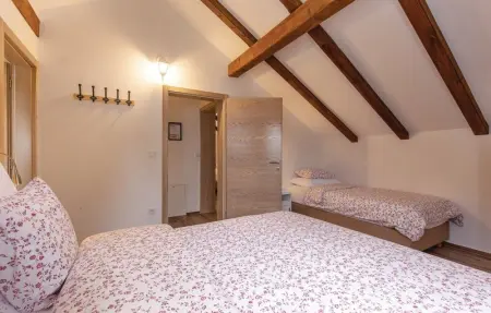 Location Maison 23 personnes à Gospic - Photo 44