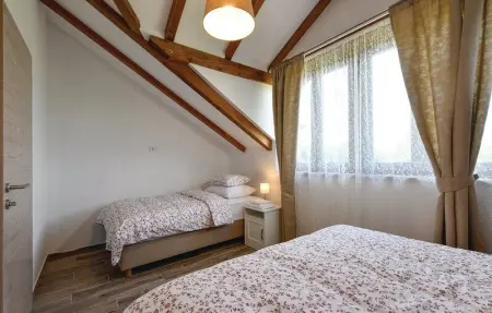 Location Maison 23 personnes à Gospic - Photo 45