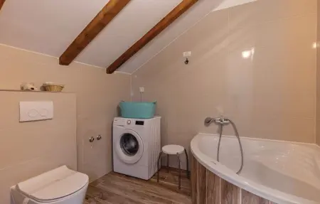 Location Maison 23 personnes à Gospic - Photo 47