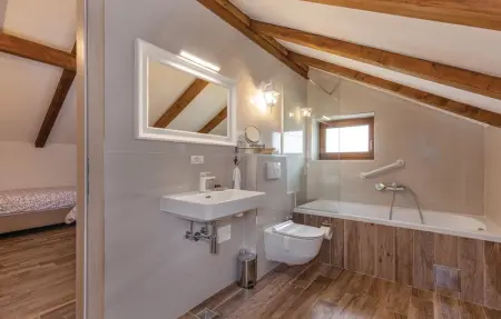 Location Maison 23 personnes à Gospic - Photo 48