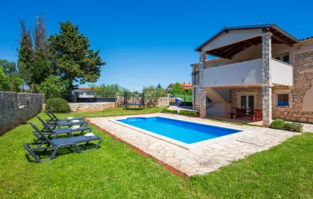 Location Maison 8 personnes à Vodnjan - Photo 1