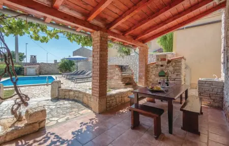 Location Maison 8 personnes à Liznjan - Photo 2