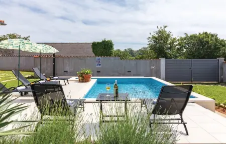 Location Maison 8 personnes à Liznjan - Photo 5