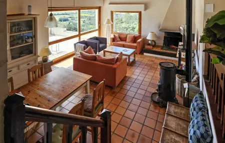 Location Maison 6 personnes à Pierrerue - Photo 2