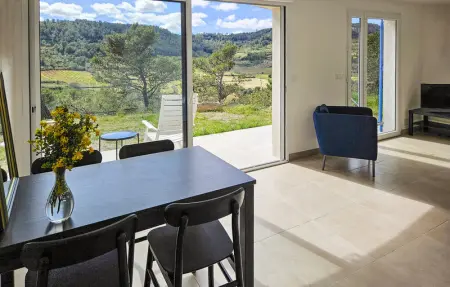 Location Maison 6 personnes à Pierrerue - Photo 3