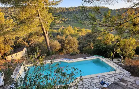 Location Maison 6 personnes à Pierrerue - Photo 9