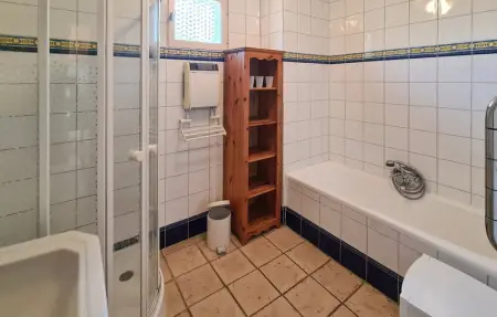 Location Maison 6 personnes à Pierrerue - Photo 18