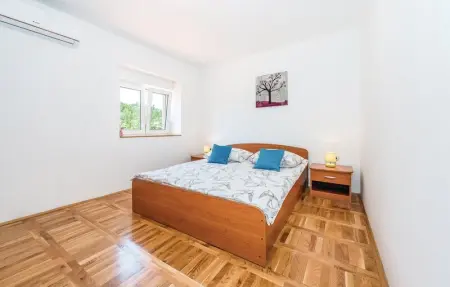 Location Maison 7 personnes à Bilice - Photo 27