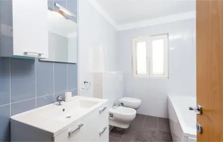 Location Maison 10 personnes à Prizba - Photo 32