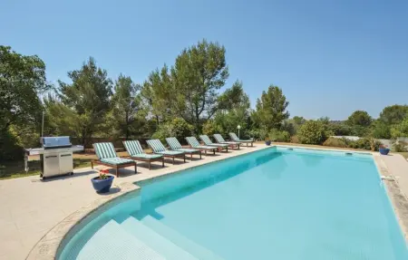 Location Maison 10 personnes à Nîmes - Photo 2