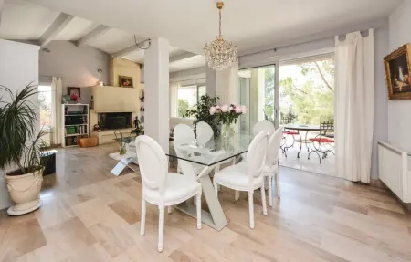 Location Maison 10 personnes à Nîmes - Photo 6