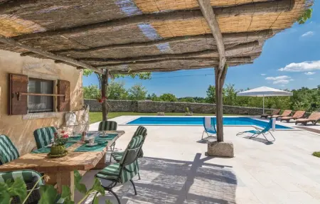 Location Maison 6 personnes à Pazin - Photo 6