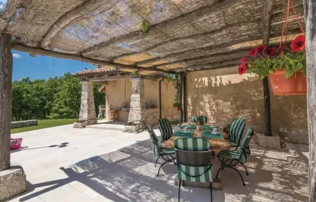 Location Maison 6 personnes à Pazin - Photo 11