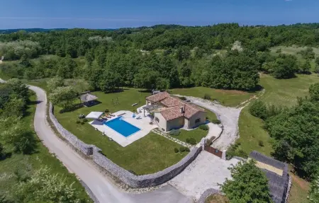 Location Maison 6 personnes à Pazin - Photo 22