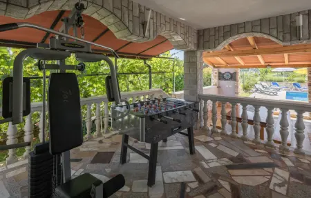 Location Maison 15 personnes à Buje - Photo 16