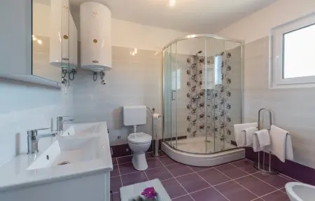 Location Maison 15 personnes à Buje - Photo 45