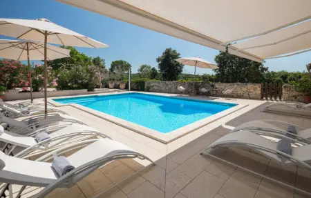 Location Maison 9 personnes à Tinjan - Photo 13