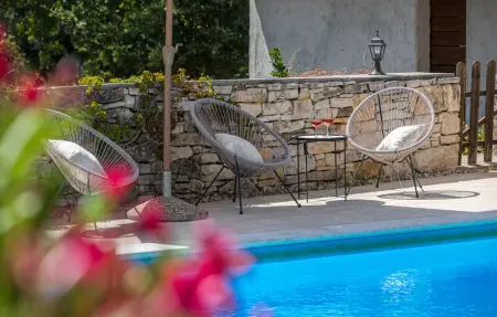 Location Maison 9 personnes à Tinjan - Photo 18