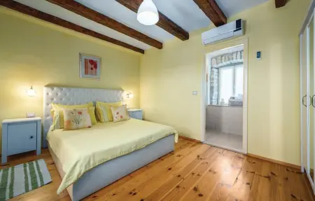 Location Maison 9 personnes à Tinjan - Photo 28