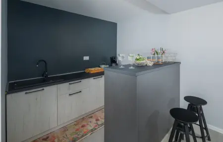 Location Maison 9 personnes à Tinjan - Photo 42