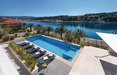 Location Maison 8 personnes à Milna - Photo 11